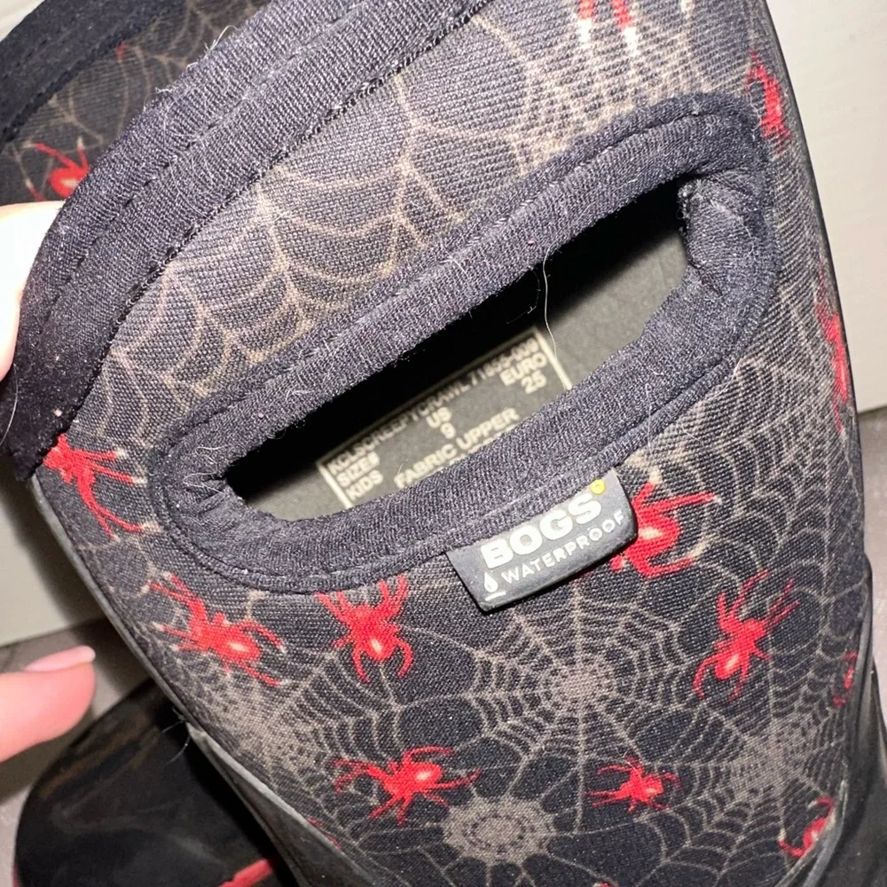 Bogs creepy crawly Black and Red Spiderweb Kids Rain & Snow Boots 9